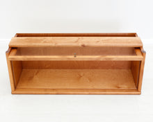 Ladda upp bild till gallerivisning, Boknäs vitriini lasiovella S31cm, K31cm
