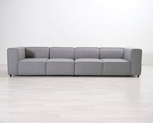 Lataa kuva Galleria-katseluun, BoConcept Carmo 5-istuttava kangassohva harmaa
