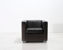 Lataa kuva Galleria-katseluun, BoConcept nahkanojatuoli tummanruskea
