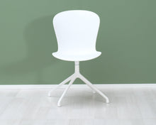 Ladda upp bild till gallerivisning, BoConcept Adelaide tuoli valkoinen
