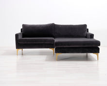 Lataa kuva Galleria-katseluun, Sofa Company 3-istuttava divaanisohva tummanharmaa
