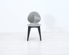 Ladda upp bild till gallerivisning, Calligaris ruokatuoli harmaalla istuimella
