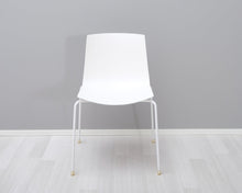Ladda upp bild till gallerivisning, Arper Catifa 46 tuoli
