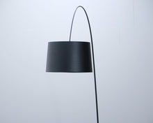 Lataa kuva Galleria-katseluun, Foscarini Twiggy lattiavalaisin musta
