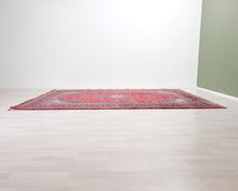 Load image into Gallery viewer, Käsinsolmittu persialainen matto 296 x 412 cm
