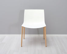 Ladda upp bild till gallerivisning, Arper Catifa 53 tuoli
