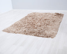 Lataa kuva Galleria-katseluun, Isku Chic nukkamatto 230 x 160 cm beige
