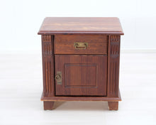 Load image into Gallery viewer, Monaco yöpöytä
