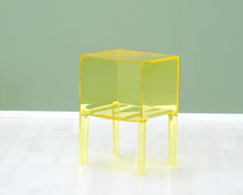 Ladda upp bild till gallerivisning, Kartell Small Ghost Buster sivupöytä keltainen
