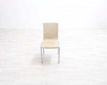 Load image into Gallery viewer, BoConcept ruokatuoli kermanvalkoinen

