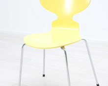 Lataa kuva Galleria-katseluun, Fritz Hansen 3101 tuoli keltainen
