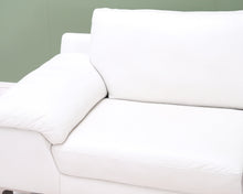 Lataa kuva Galleria-katseluun, Natuzzi 3-istuttava nahkasohva valkoinen
