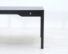 Lataa kuva Galleria-katseluun, Ikea työpöytä musta
