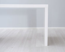 Ladda upp bild till gallerivisning, Muurame työpöytä ja säilytyskokonaisuus
