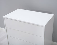 Load image into Gallery viewer, Hiipakka lipasto valkoinen
