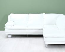 Ladda upp bild till gallerivisning, Italsofa 4-istuttava avokulmasohva valkoinen
