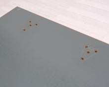 Load image into Gallery viewer, Artek pöytä 70 x 80 cm koivu / vihreä
