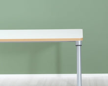 Lataa kuva Galleria-katseluun, Herman Miller työpöytä valkoinen
