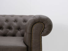 Ladda upp bild till gallerivisning, Brandas 3-istuttava Chesterfield sohva harmaa
