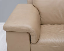 Lataa kuva Galleria-katseluun, Natuzzi 3-istuttava nahkasohva ruskea
