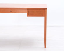 Load image into Gallery viewer, Calligaris kirjoituspöytä

