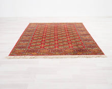 Lataa kuva Galleria-katseluun, Itämaistyylinen matto 170 x 244 cm

