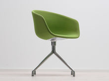 Ladda upp bild till gallerivisning, Hay About A Chair 23 tuoli
