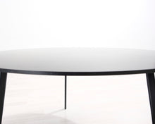 Load image into Gallery viewer, Magis Striped Tavolo ruokapöytä ø 120 cm musta
