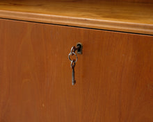 Load image into Gallery viewer, Kirjoituskaappi 1950-luku
