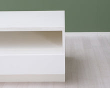 Lataa kuva Galleria-katseluun, Muurame laatikosto valkoinen
