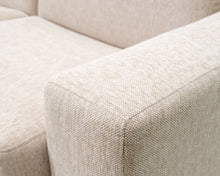 Lataa kuva Galleria-katseluun, Sedac Meral 2,5-istuttava vuodesohva beige
