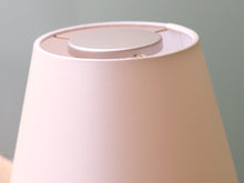 Ladda upp bild till gallerivisning, Artemide Melampo pöytävalaisin
