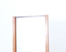 Load image into Gallery viewer, Eteiskaluste peilillä
