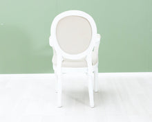 Load image into Gallery viewer, Kustavistyylinen tuoli valkoinen

