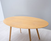 Load image into Gallery viewer, Puulon ovaali tamminen ruokapöytä
