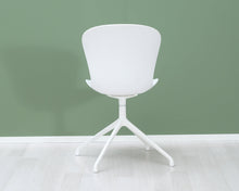 Ladda upp bild till gallerivisning, BoConcept Adelaide tuoli valkoinen

