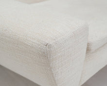 Lataa kuva Galleria-katseluun, Designers Guild 2-istuttava kangassohva vaaleanbeige
