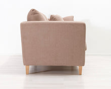Load image into Gallery viewer, Furninova Charlie 3-istuttava kangassohva beige

