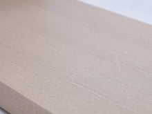 Ladda upp bild till gallerivisning, Natuzzi sohvapöytä lasilevyllä
