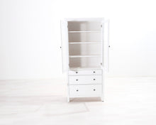 Lataa kuva Galleria-katseluun, IKEA Hemnes vitriinikaappi
