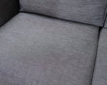 Load image into Gallery viewer, BoConcept 2-istuttava sohva harmaa
