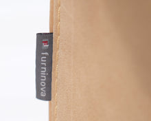 Load image into Gallery viewer, Furninova nahkanojatuoli beige
