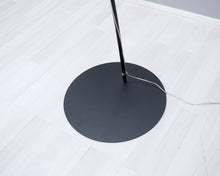 Lataa kuva Galleria-katseluun, Foscarini Twiggy lattiavalaisin musta

