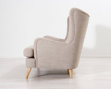 Lataa kuva Galleria-katseluun, 2-istuttava kangassohva vaaleanharmaa
