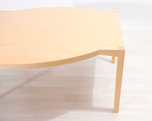 Load image into Gallery viewer, Ruokapöytä vaalea puu
