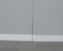 Load image into Gallery viewer, Neuvottelupöytä valkoinen
