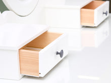 Lataa kuva Galleria-katseluun, IKEA Hemnes kampauspöytä valkoinen
