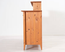 Lataa kuva Galleria-katseluun, Mayflower Furniture lipasto
