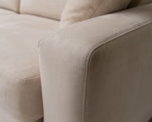 Load image into Gallery viewer, Adea 3-istuttava sohva beige
