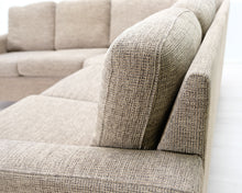 Ladda upp bild till gallerivisning, Laulumaa 5-istuttava kulmasohva beige
